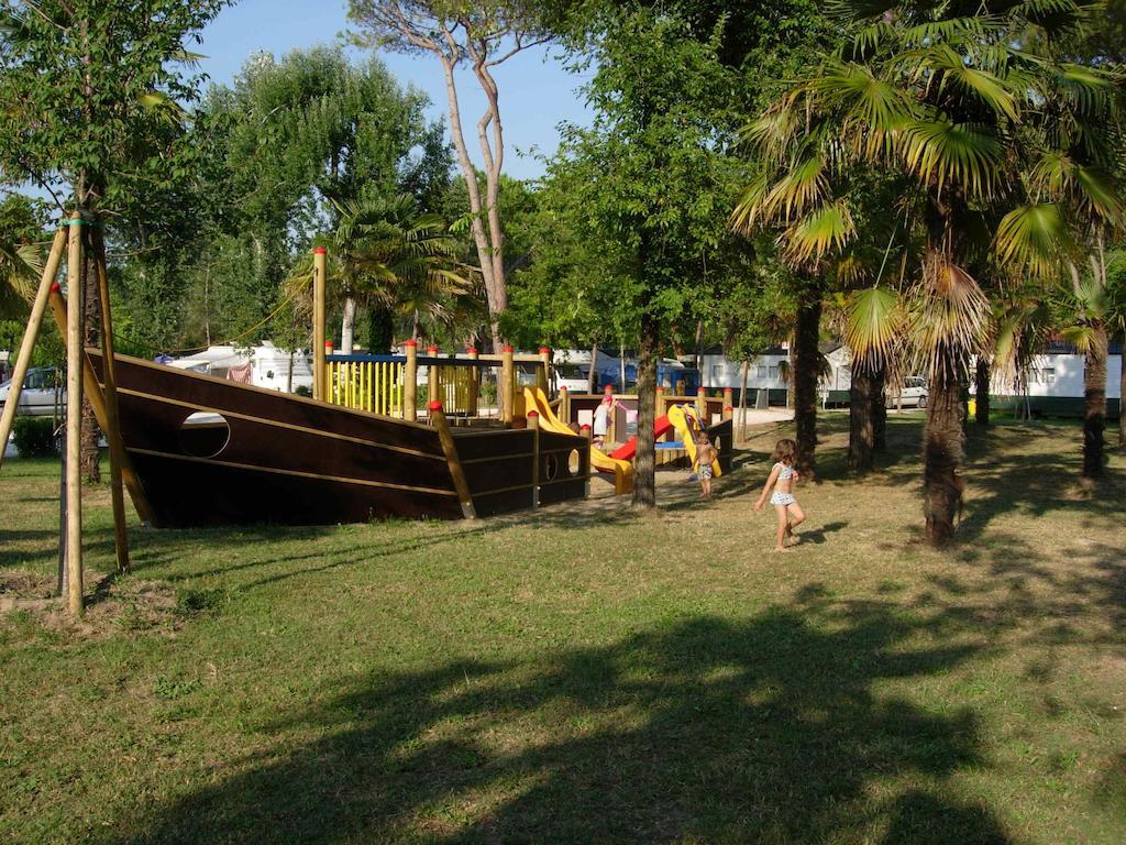 Happy Camp Mobile Homes In Camping Laguna Village Caorle Extérieur photo